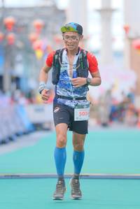 BIB: 5036, 
                            <button type="button" onclick="openModal(21761135)" class="btn btn-primary btn-sm float-right btn-popup" data-toggle="modal" data-target=".modal-high-quality">
                        <i class="fas fa-shopping-cart"></i> Add to Cart
                    </button>
                                            <button type="button" onclick="isThisMe(21761135, true)" class="btn btn-success btn-sm float-right btn-popup btn-isme hidden" data-toggle="tooltip" data-placement="bottom" title="นี่คือรูปของคุณใช่ไหม คลิกที่นี่เพื่อเอาเข้าอัลบั้ม">
                        <i class="fas fa-plus"></i> Add to album
                    </button>
                    <button type="button" onclick="isThisMe(21761135, false)" class="btn btn-warning btn-sm float-right btn-popup btn-isnotme hidden">
                        <i class="fas fa-ban"></i> Remove from album
                    </button>